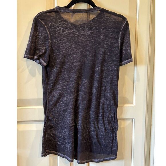 Sun Studios Johnny Cash T-shirt - Size Small - Picture 3 of 4